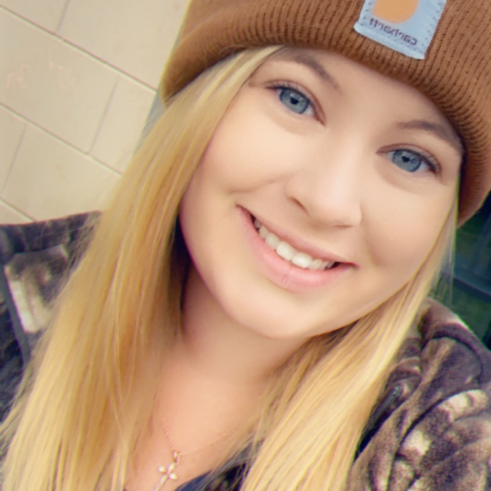 Meet your Posher, Christina